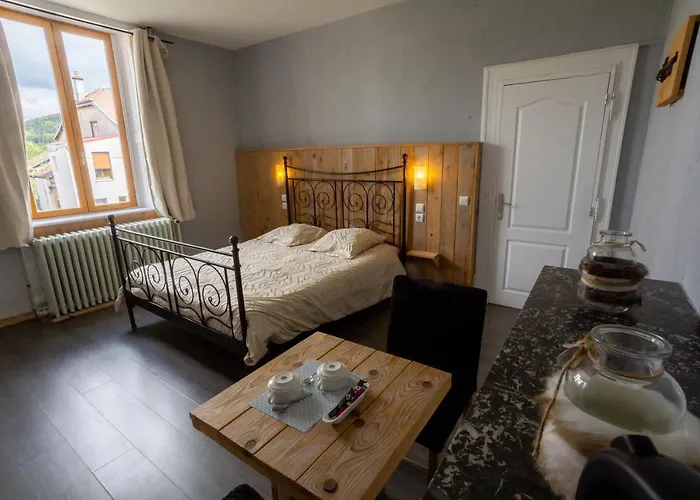 4 A 10 Pers Granges-sur-Vologne